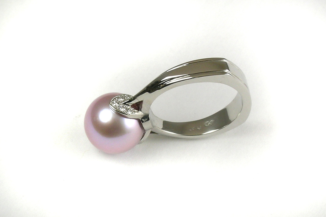 stunning Tahitian pink pearl ring, custom-designed platinum ring, square weighted Euro shank, beadset diamond openwork supports on shoulders